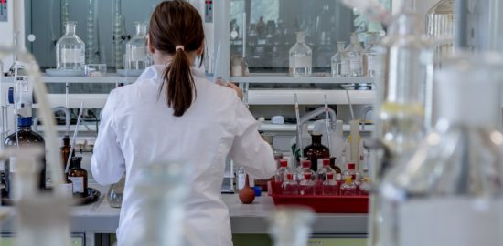 食品受託試験企業への依頼増